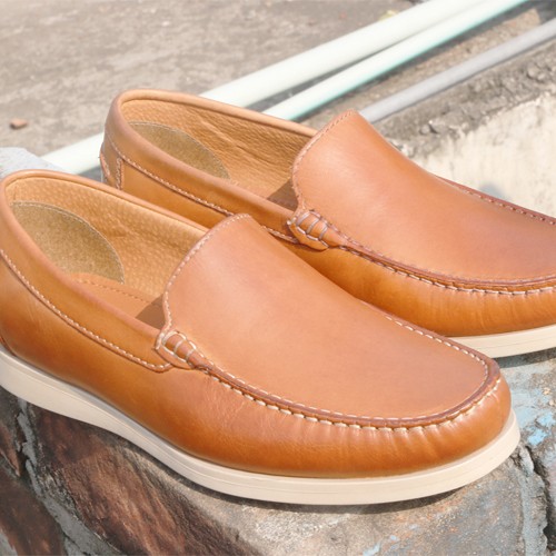 Elite Brown Slip-On Loafers For Men - Perfect Blend Of Style And Comfort